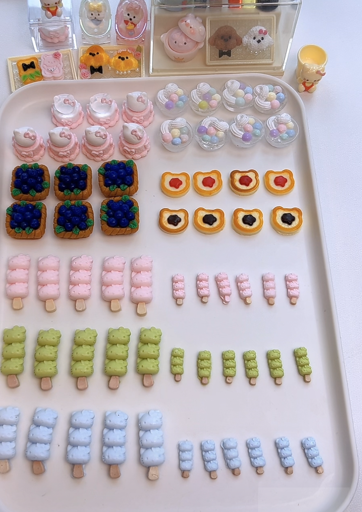 DIY Mini Stress Relief Squeeze Toy HandmdeGifts(Random shipoment,no repetitiom.)