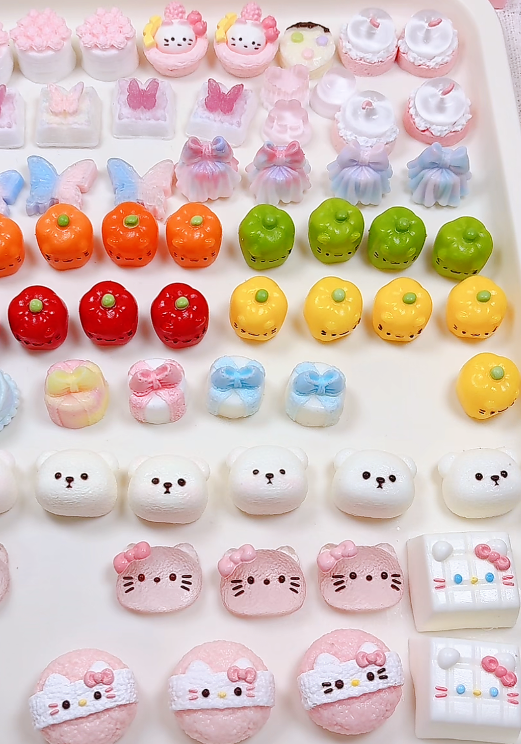 DIY Mini Stress Relief Squeeze Toy HandmdeGifts(Random shipoment,no repetitiom.)