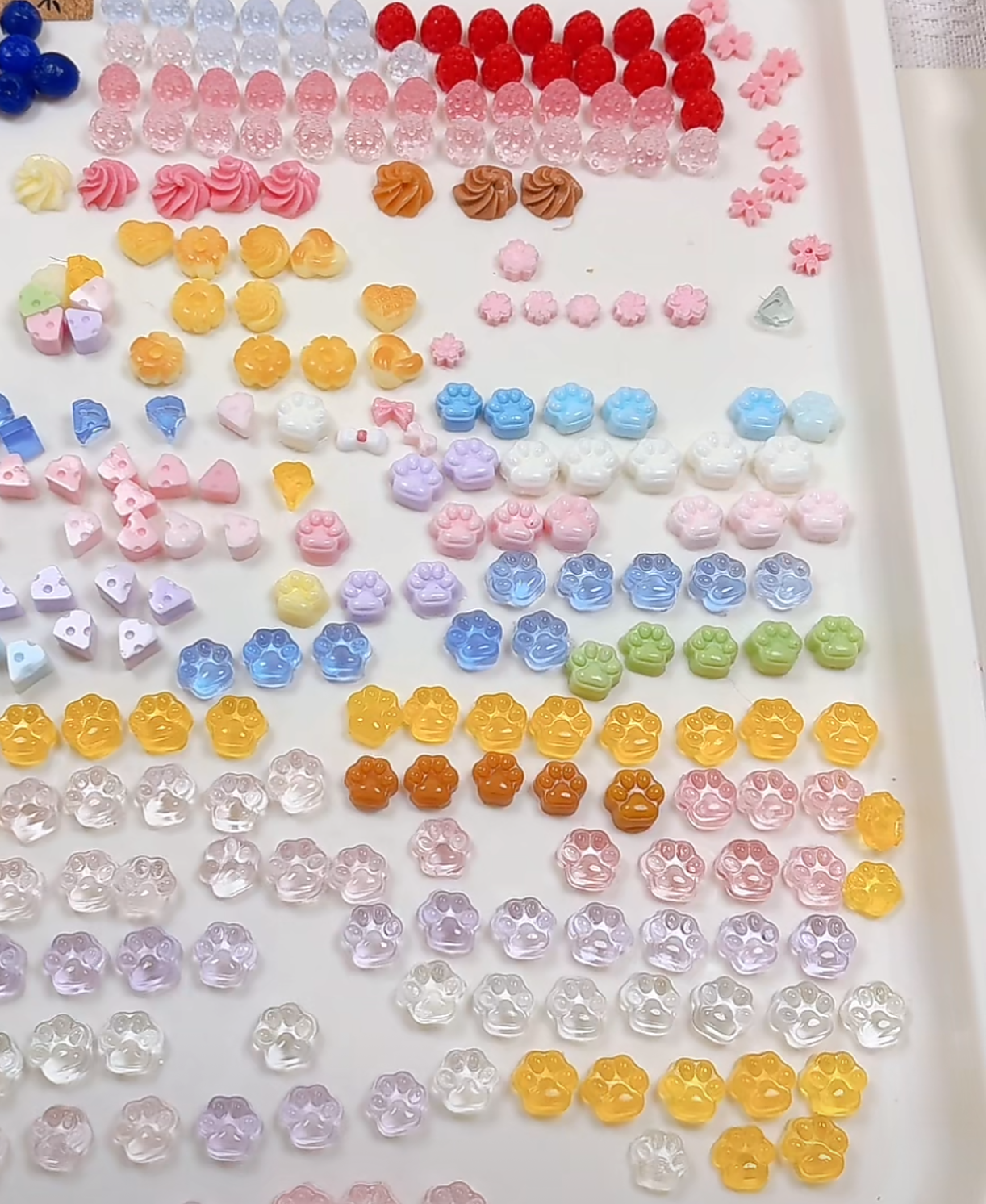 DIY Mini Stress Relief Squeeze Toy HandmdeGifts(Random shipoment,no repetitiom.)