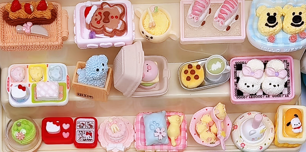 DIY Mini Stress Relief Squeeze Toy HandmdeGifts(Random shipoment,no repetitiom.)