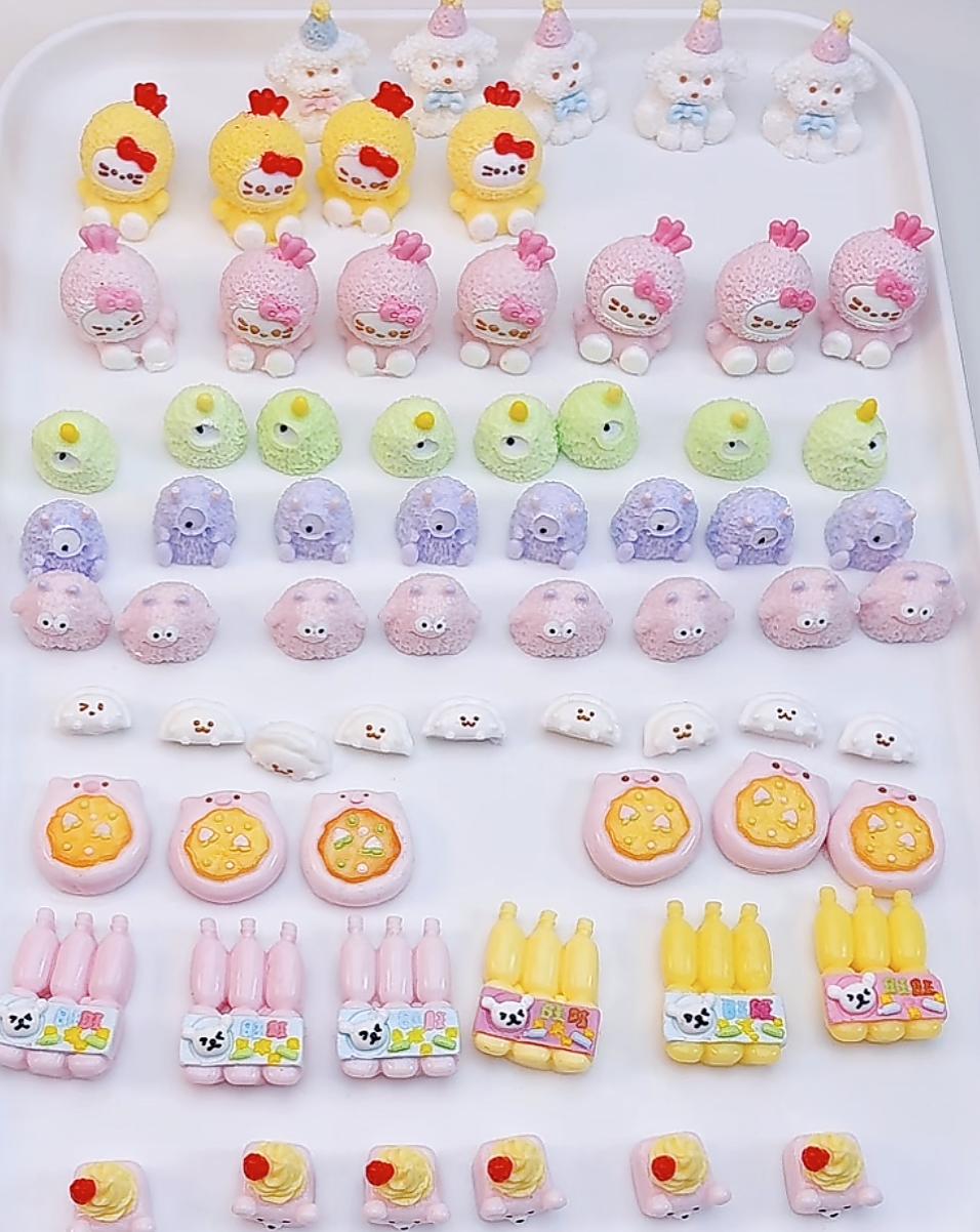 DIY Mini Stress Relief Squeeze Toy HandmdeGifts(Random shipoment,no repetitiom.)