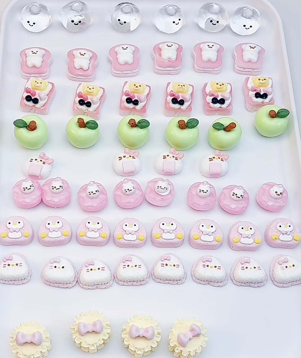 DIY Mini Stress Relief Squeeze Toy HandmdeGifts(Random shipoment,no repetitiom.)