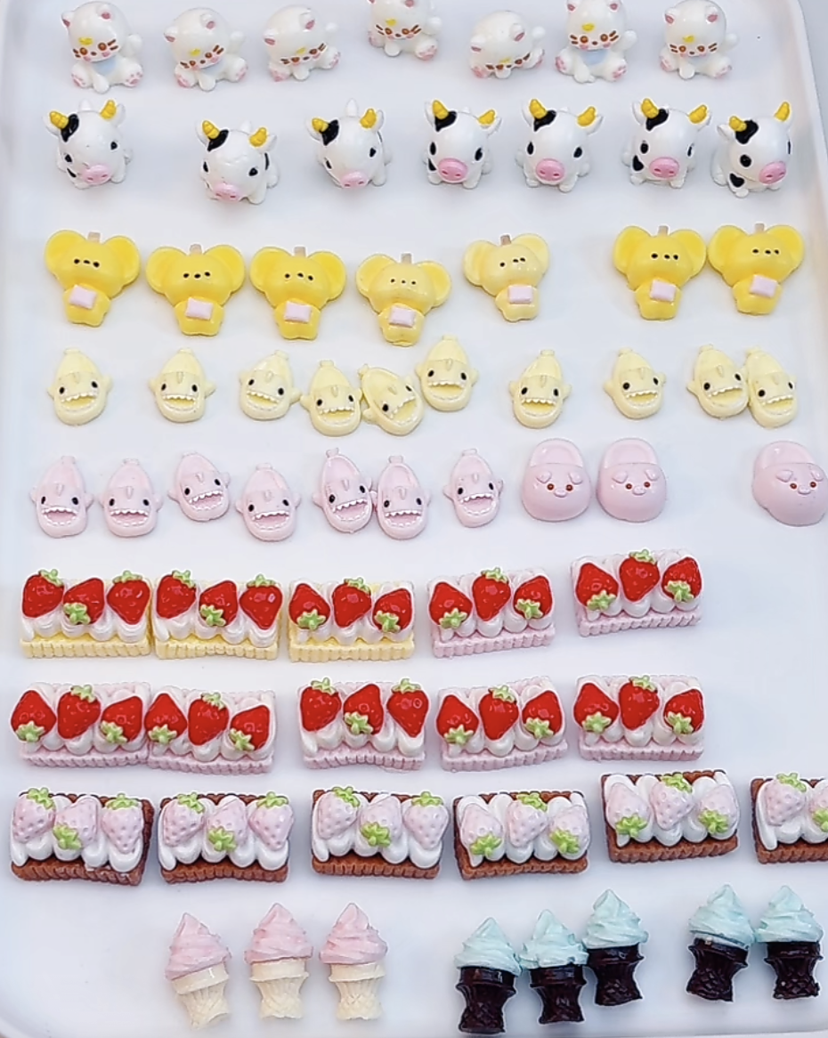 DIY Mini Stress Relief Squeeze Toy HandmdeGifts(Random shipoment,no repetitiom.)