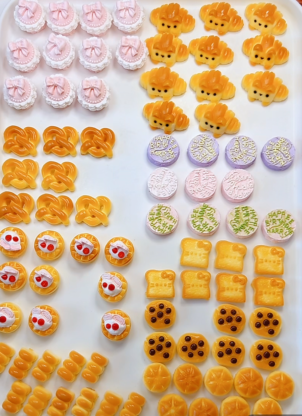 DIY Mini Stress Relief Squeeze Toy HandmdeGifts(Random shipoment,no repetitiom.)