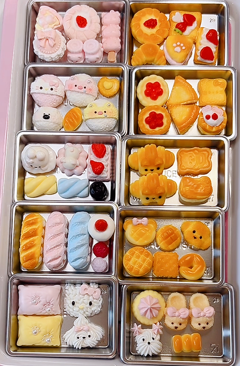 DIY Mini Stress Relief Squeeze Toy HandmdeGifts(Random shipoment,no repetitiom.)