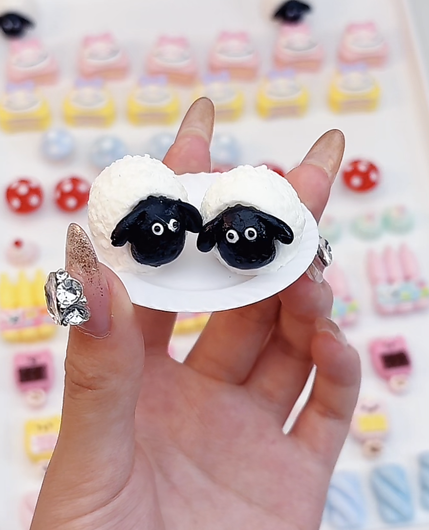 DIY Mini Stress Relief Squeeze Toy HandmdeGifts(Random shipoment,no repetitiom.)