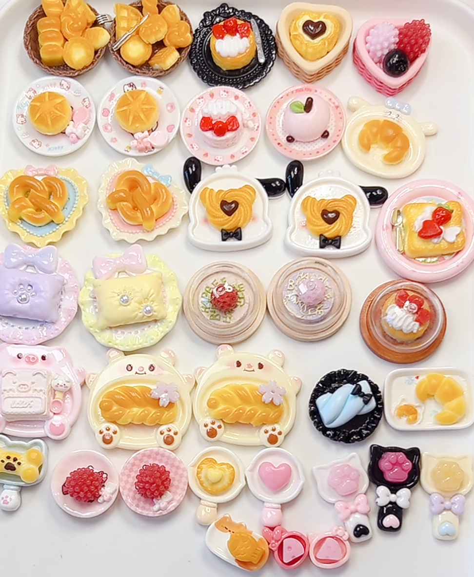 DIY Mini Stress Relief Squeeze Toy HandmdeGifts(Random shipoment,no repetitiom.)