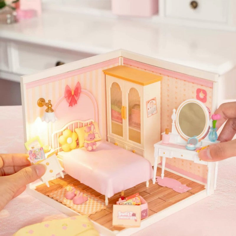 Sweet Dream Girl Bedroom (Inclusive roof)Mini World House DIY Toys