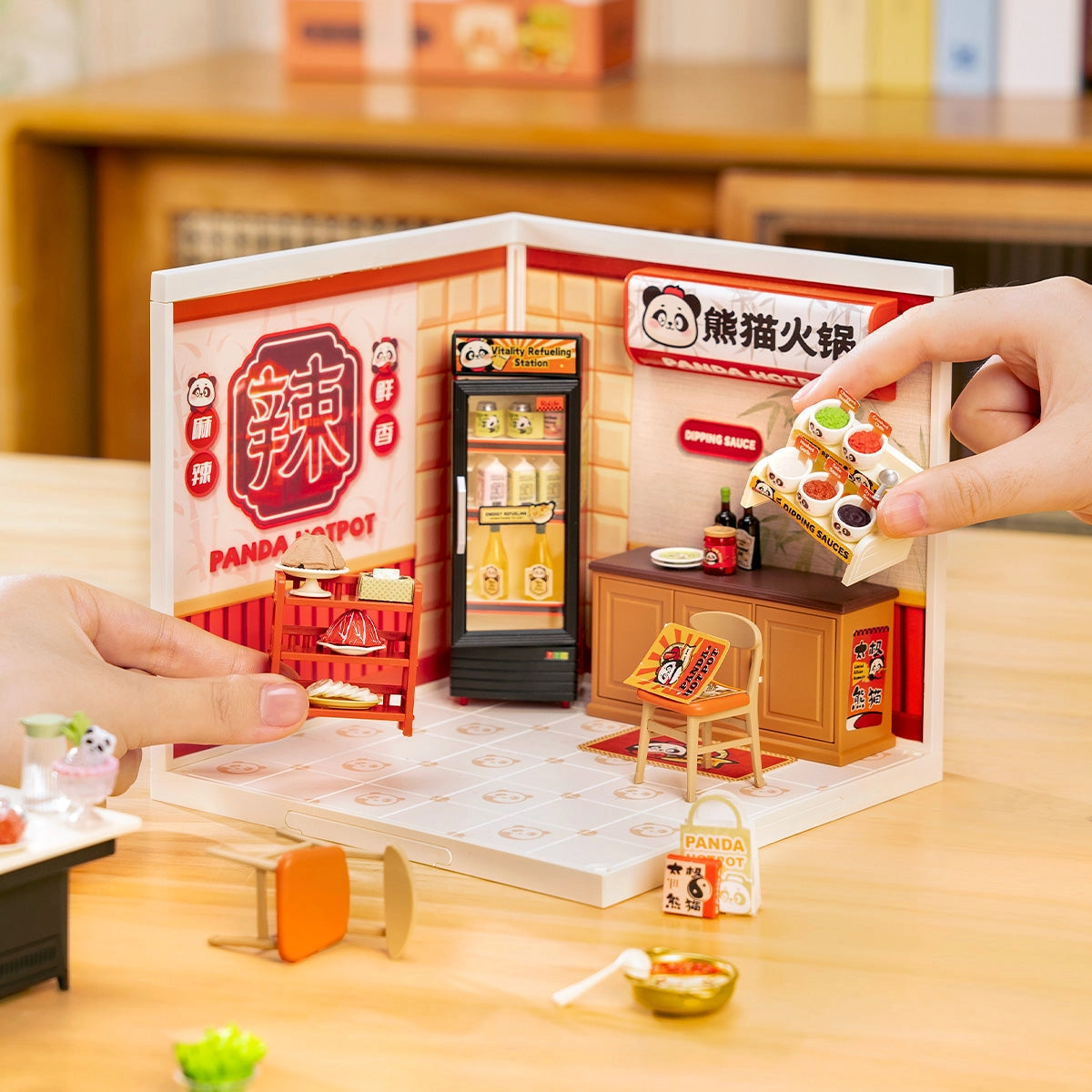 Panda Hot DIY Miniature House