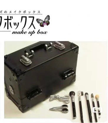 Mini makeup case
