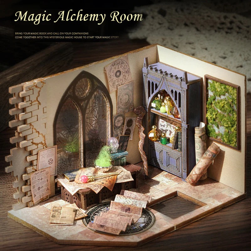 CUTEBEE 1:24 DIY Dollhouse Kit (Magic Workshop)