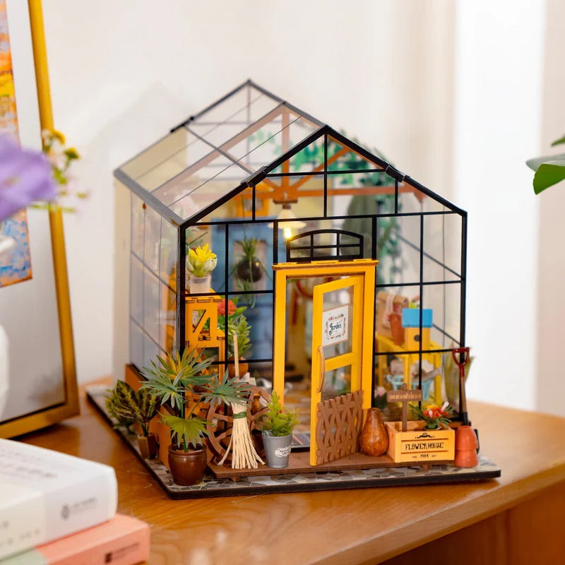 Cathy's Flower House DIY Miniature house